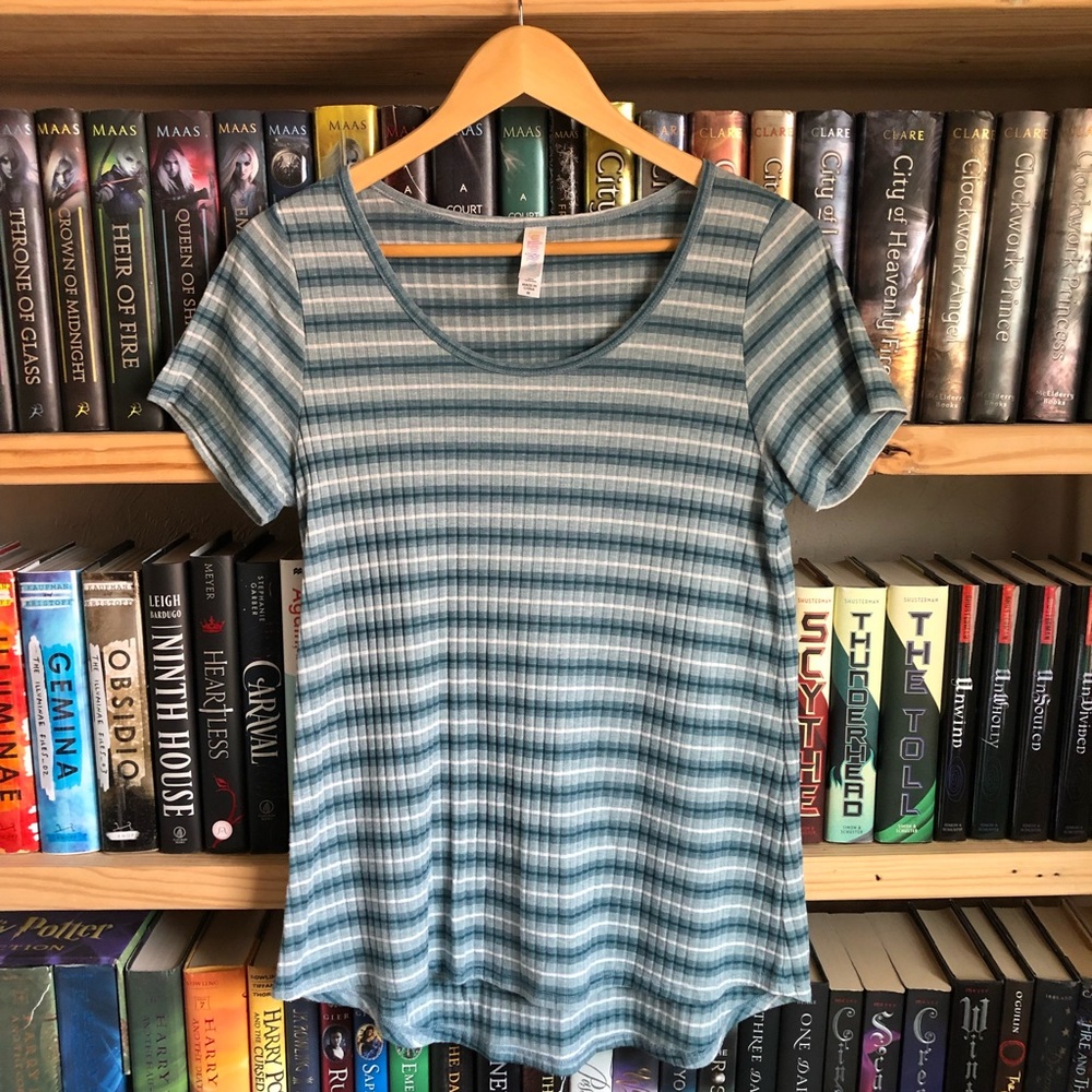 Lularoe Blue Striped High-Low Classic T Size M